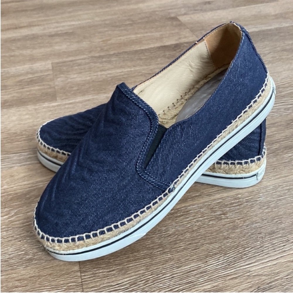 Jimmy Choo Espadrilles sneakers flats
Made in Span
▪️Size 36.5
Like new